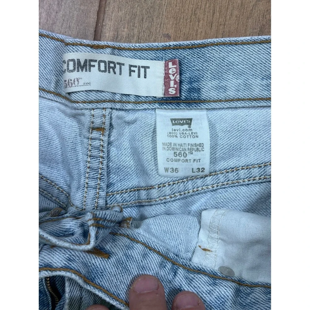 Levis 560 Comfort Fit Jeans‎ Mens 36x32 Light Wash Distressed Denim grunge